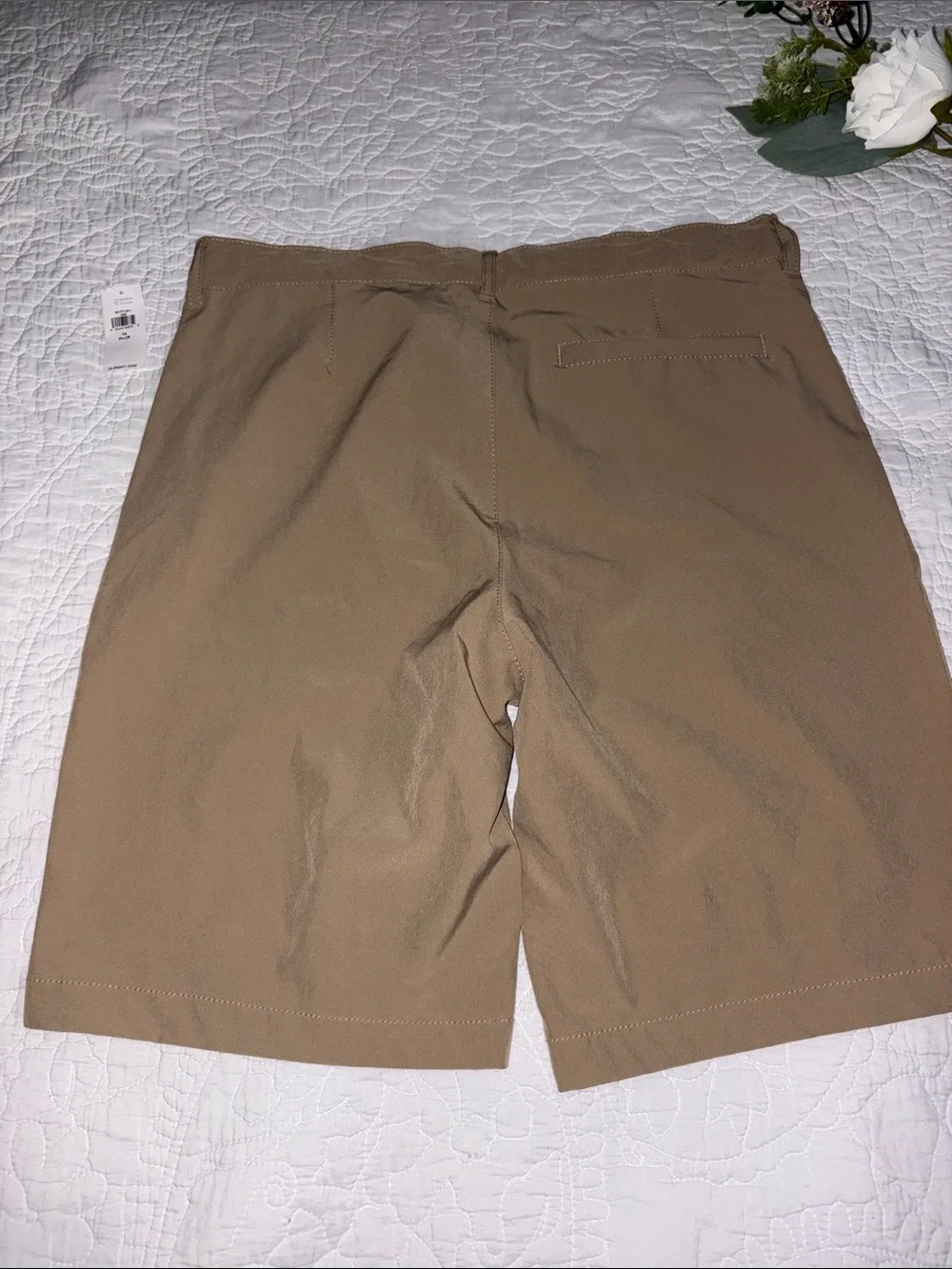 Old Navy Kids boys Tan Flat-Front Performance Shorts size 14 Husky